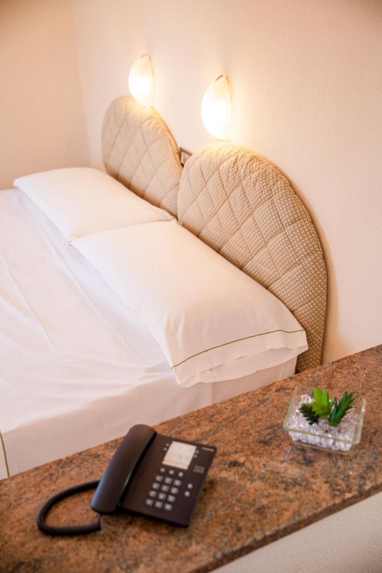 Hotel Golfo E Palme Diano Marina Quarto foto